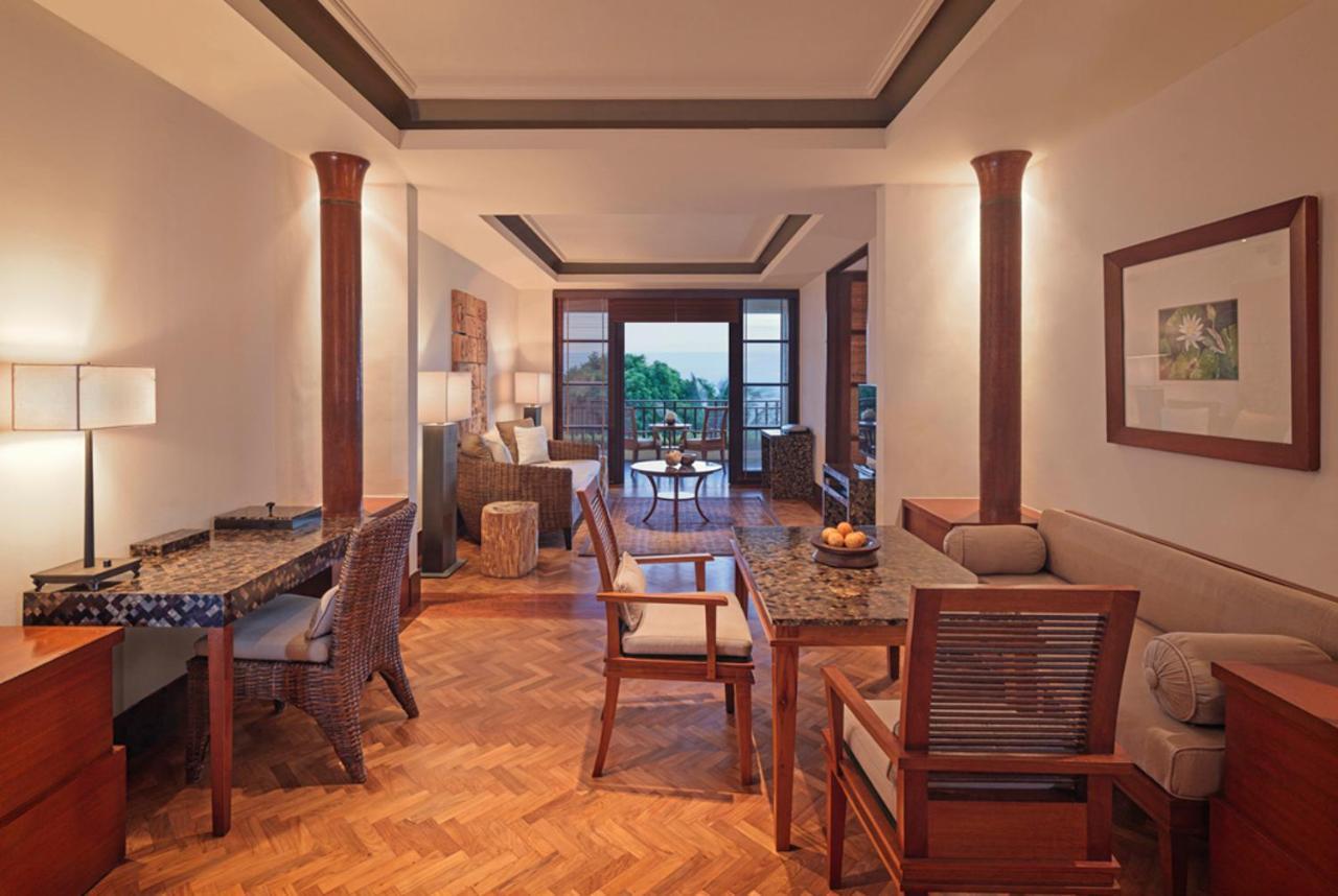 Resort The Legian Seminyak, Bali 5*